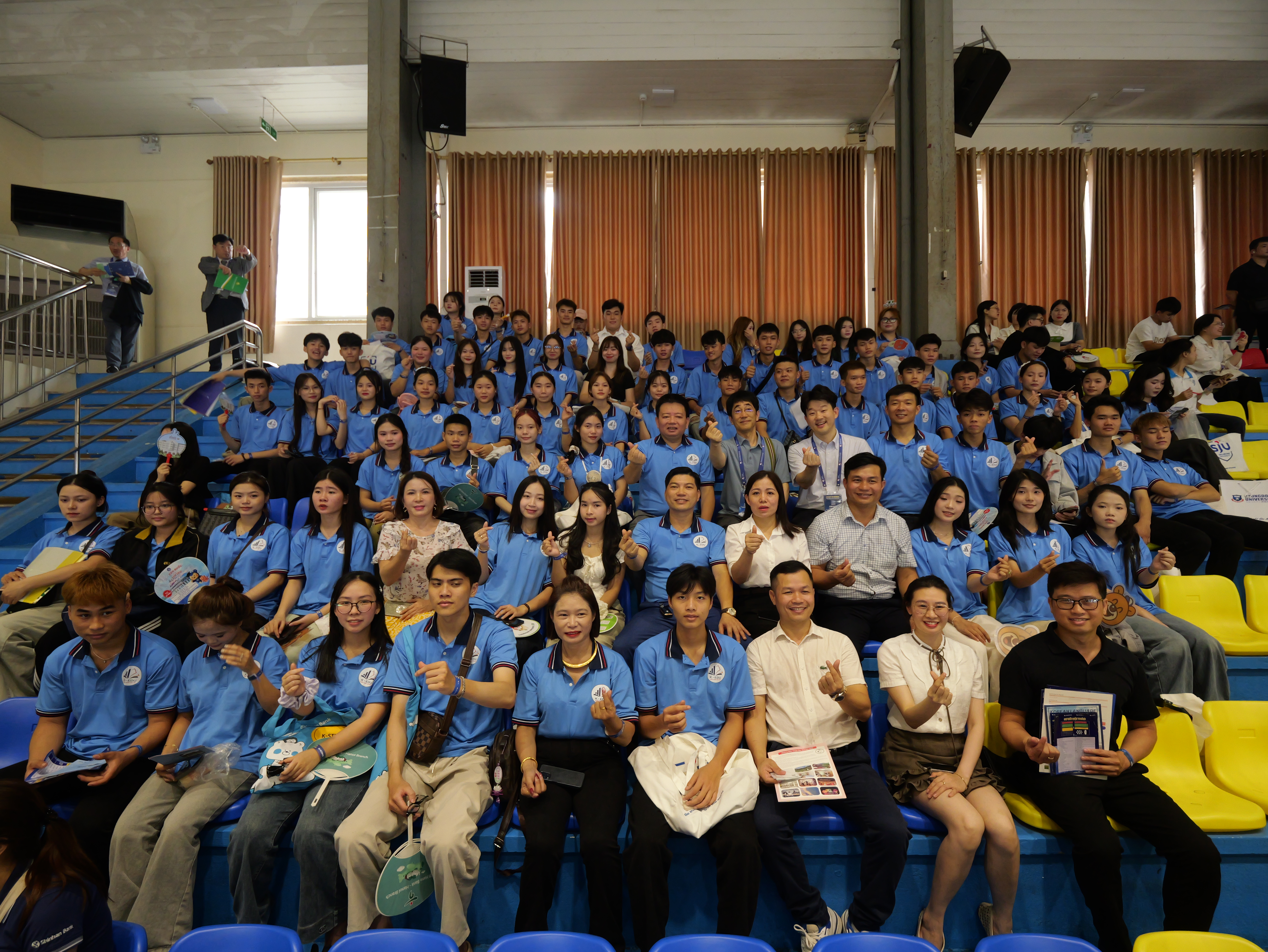 Toàn cảnh học viên K-EDU trong hội trường