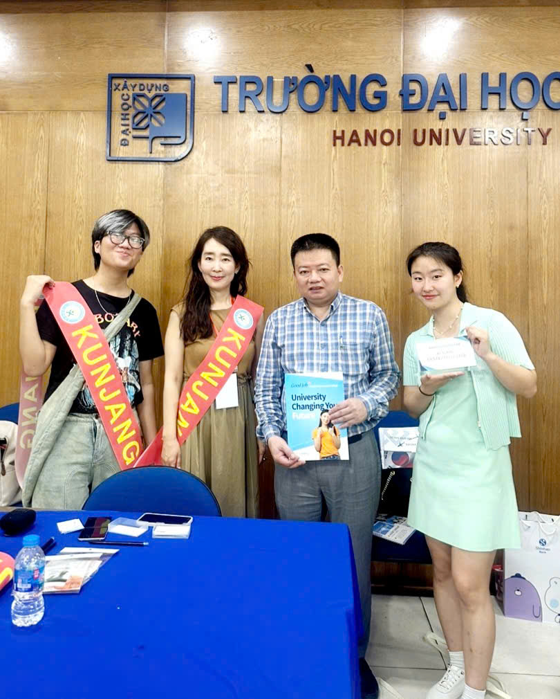 Tiếp đón đại diện trường đại học Hàn Quốc tại K-EDU