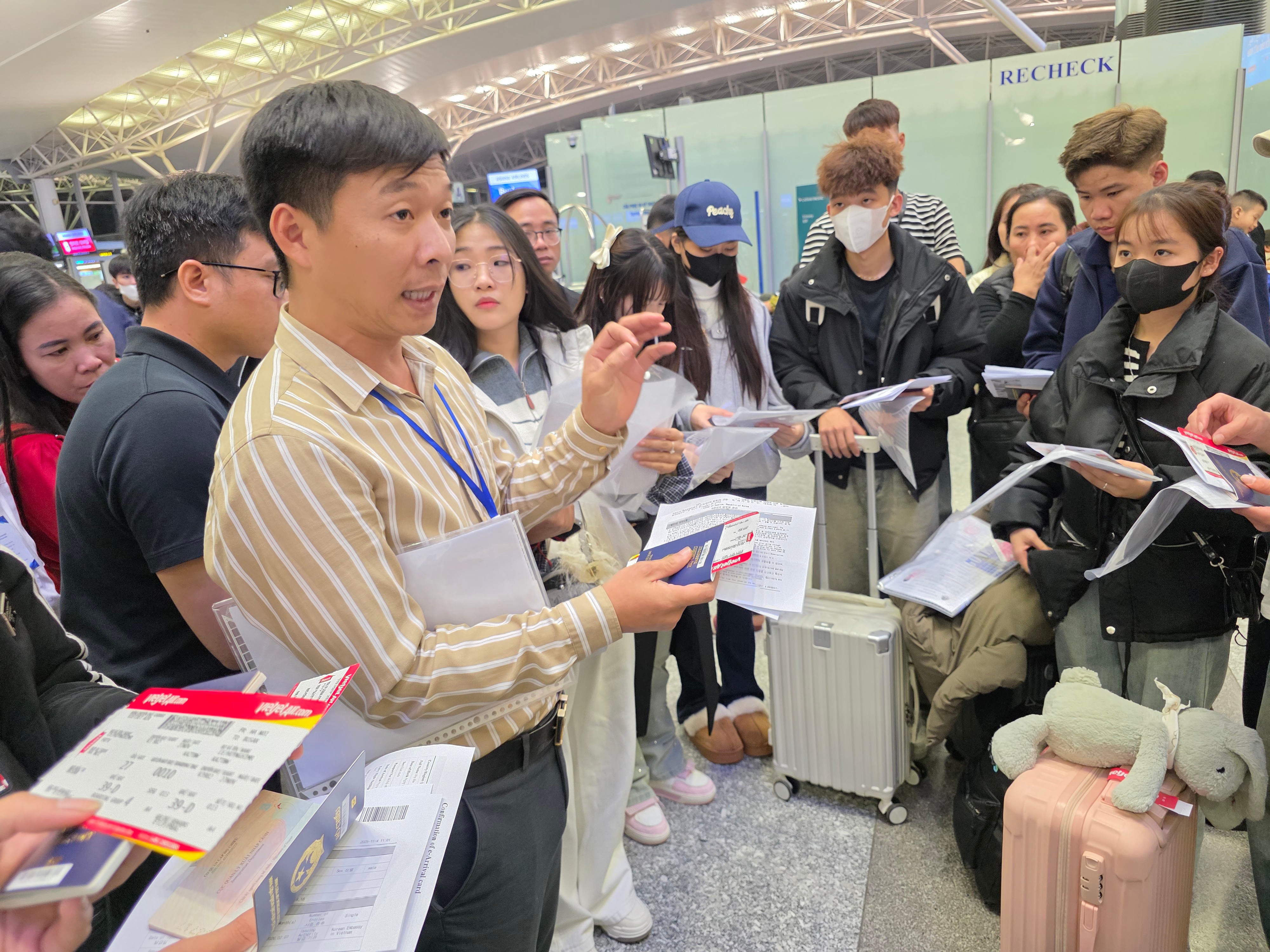 Niềm vui ngày lên đường sang Hàn Quốc