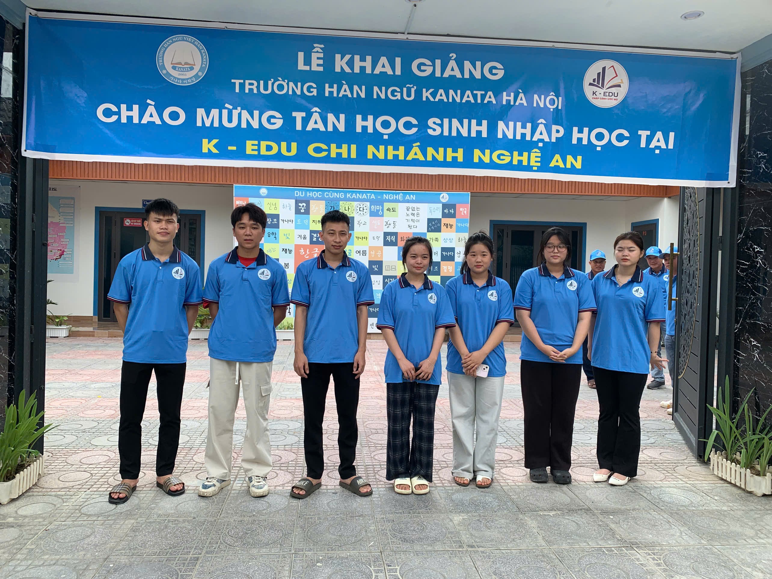 Lễ khai giảng — chào mừng tân học viên